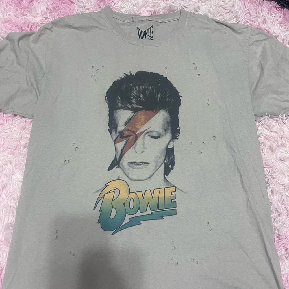 Distressed Bowie tshirt